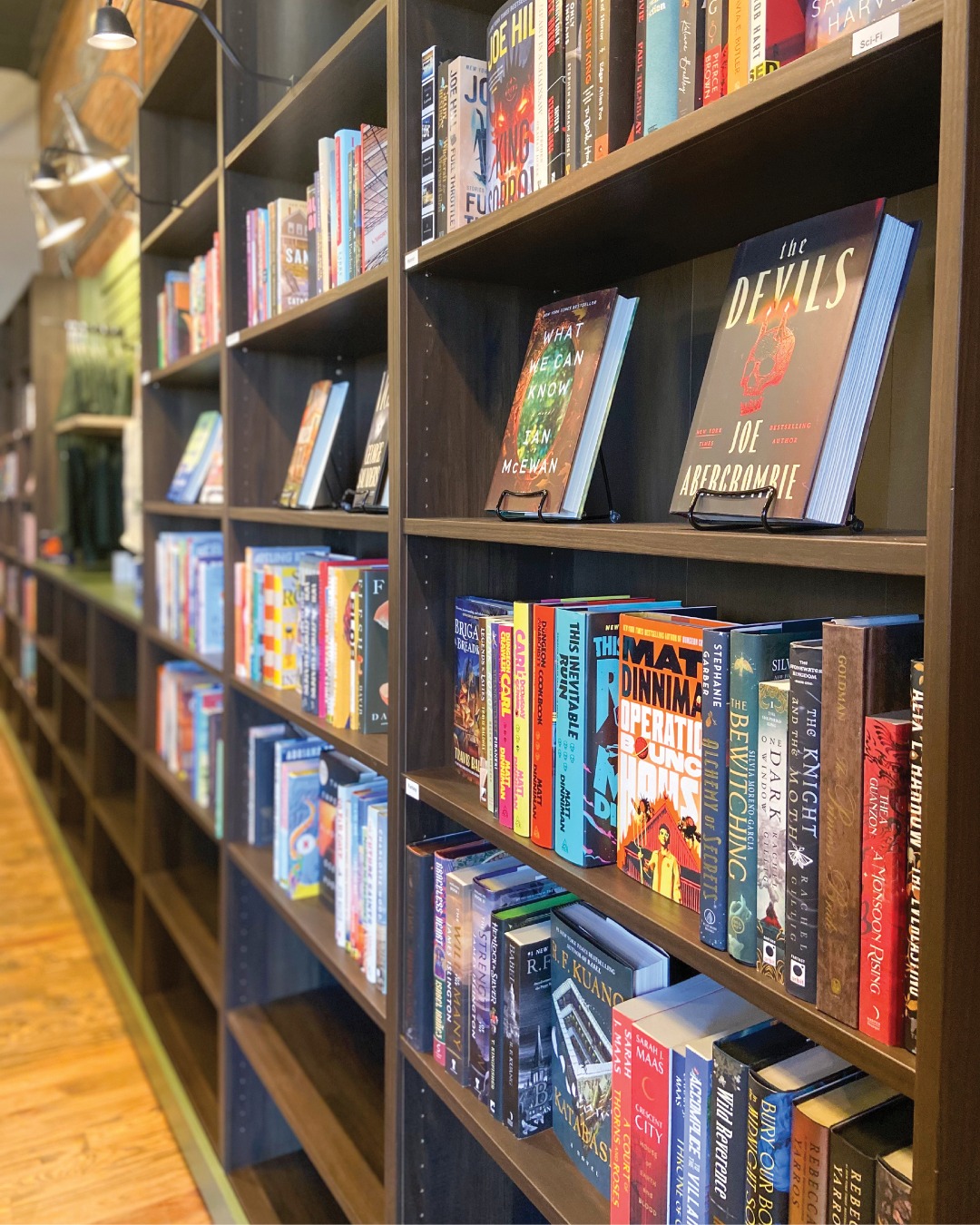 Chattanooga’s newest indie bookstore in Southside, Pennington's offers new and used books; a full menu of coffee, espresso, tea, and mocktails; local art, and more! 📚

📸 Photo Courtesy of @penningtonsbooks