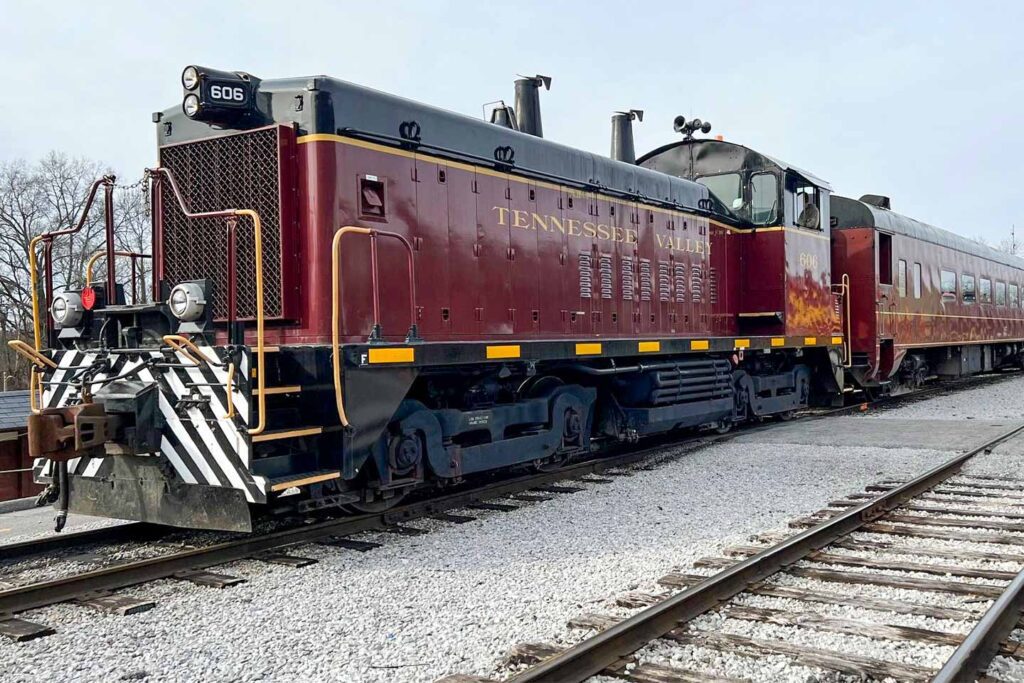 Tennessee Valley Railroad is a good place to head to with your weekend house guests.