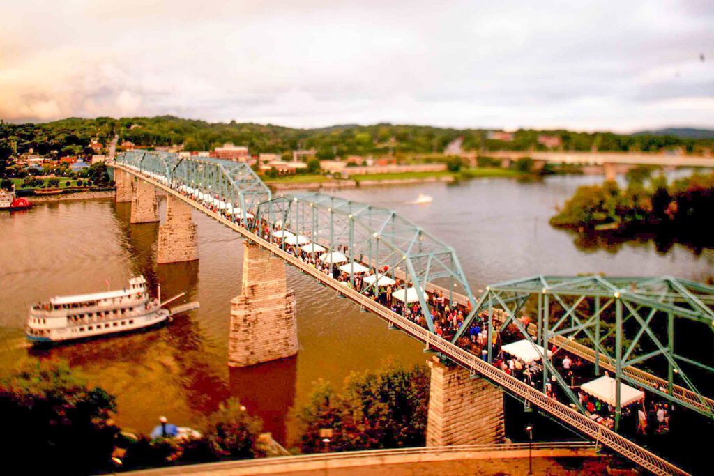 Arial view of the Walnut pedestiran bridge festival