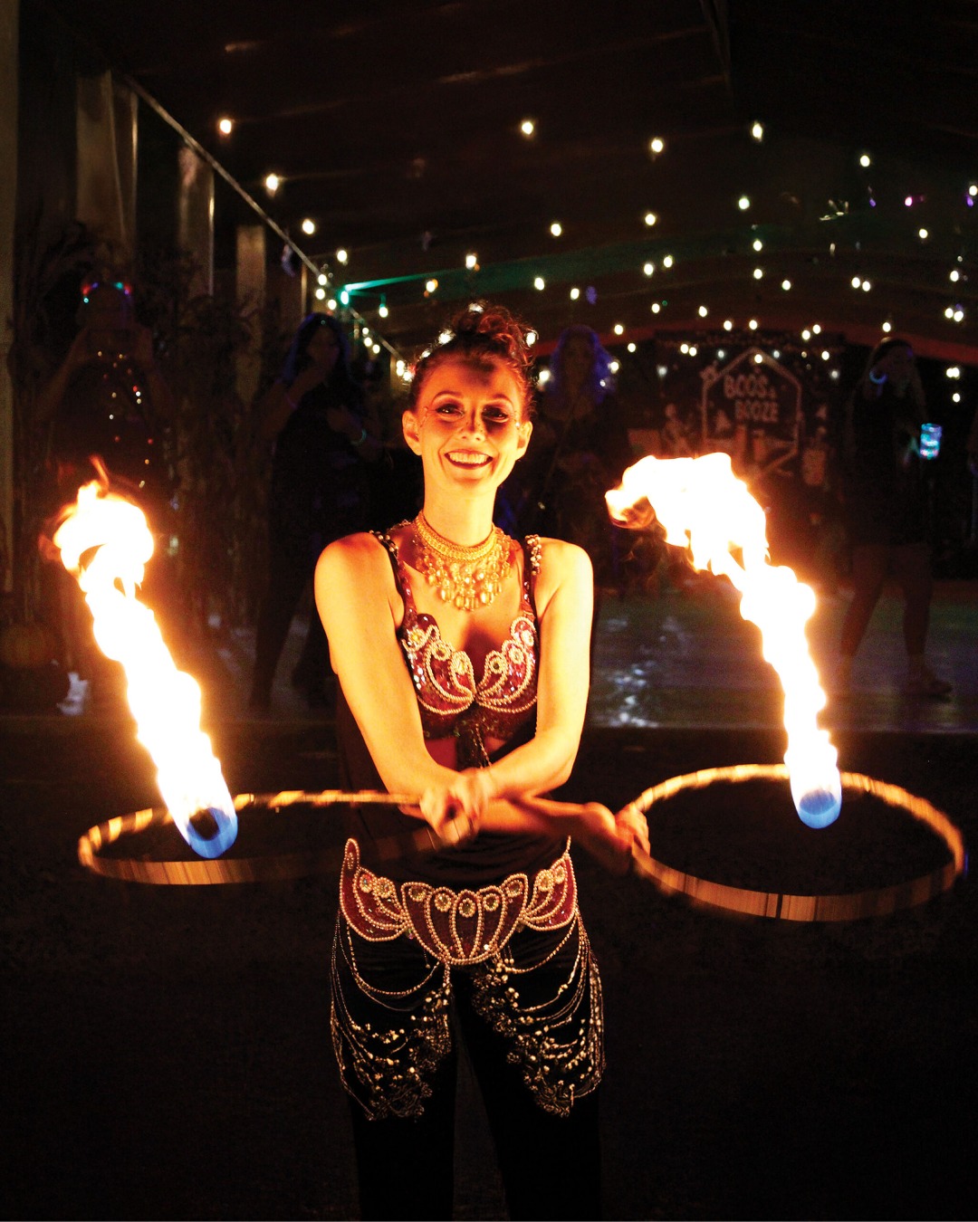Sip, stroll, and get a little spooky 🍺 Frights & Pints at the Chattanooga Zoo is back with craft brews, animal encounters, and Halloween vibes. Guests (21+) can explore the zoo while enjoying a DJ, costume contest, wild decorations, and plenty of beer and wine.

📍@chattanoogazoo