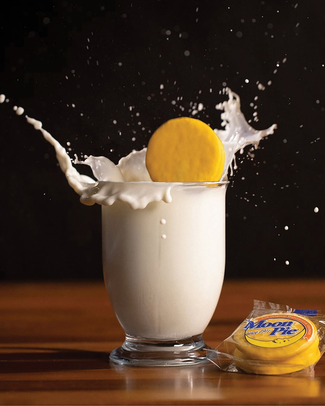 Created in Chattanooga in 1917, MoonPies have been a Southern snack staple for over a century. 🌙🍪 If you’re looking to stock up on the iconic snack cake, head downtown to the MoonPie General Store for a dose of nostalgia and fun souvenir items.

📷 Photo Courtesy of @theoriginalmoonpie