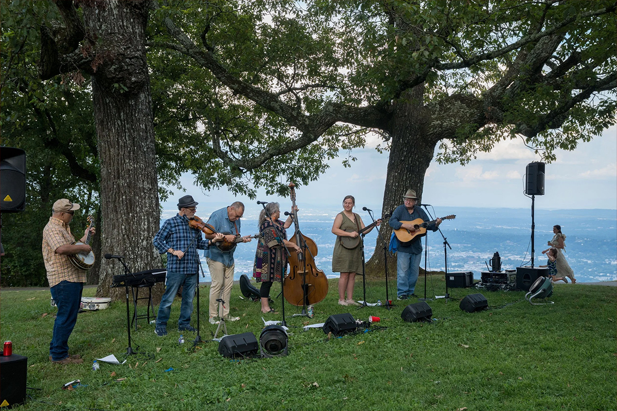 Photo of the New Dismembered Tennesseans