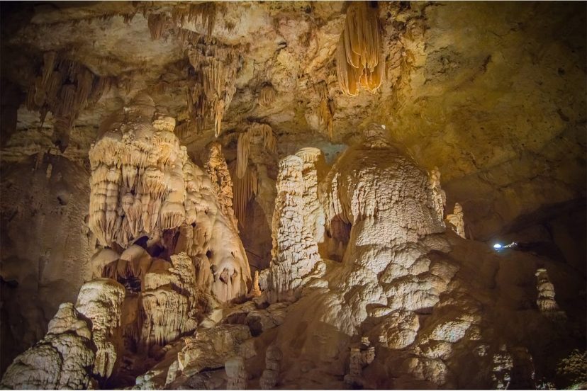 stalactites-and-stalagmites.RightColumn1